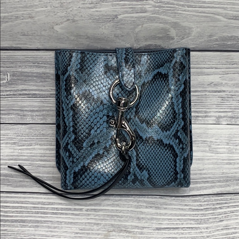 Rebecca Minkoff Mini Megan Feed Bag
